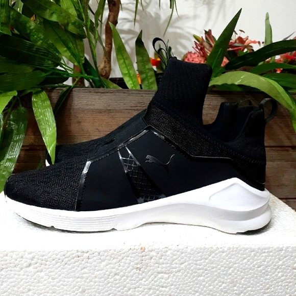 Puma shoes - Picture 4 of 7